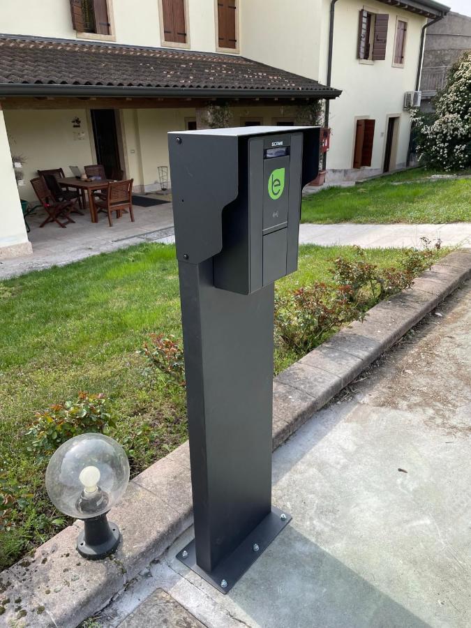 Agriturismo Al Tralcio Valeggio sul Mincio Eksteriør bilde