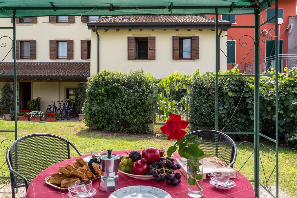 Agriturismo Al Tralcio Valeggio sul Mincio Eksteriør bilde