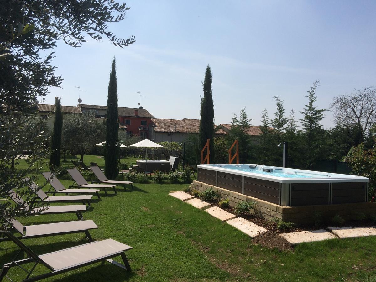 Agriturismo Al Tralcio Valeggio sul Mincio Eksteriør bilde